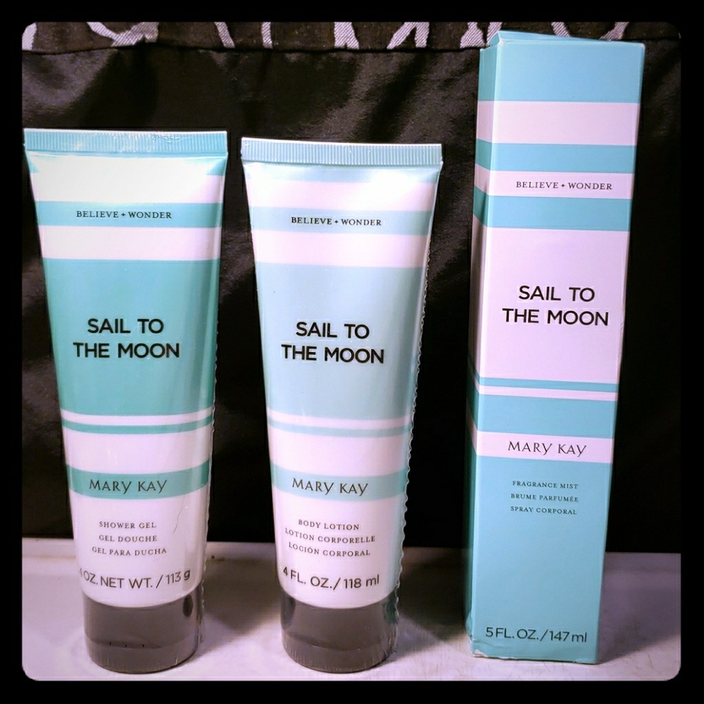 3-Fragrance set. Shower gel,body lotion and mist.